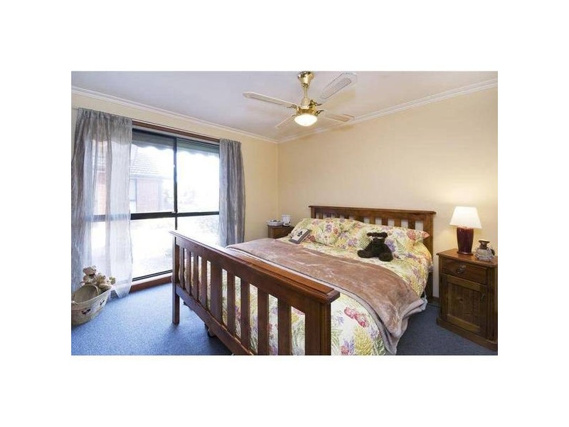 1/22-24 Collins Street, Werribee VIC 3030