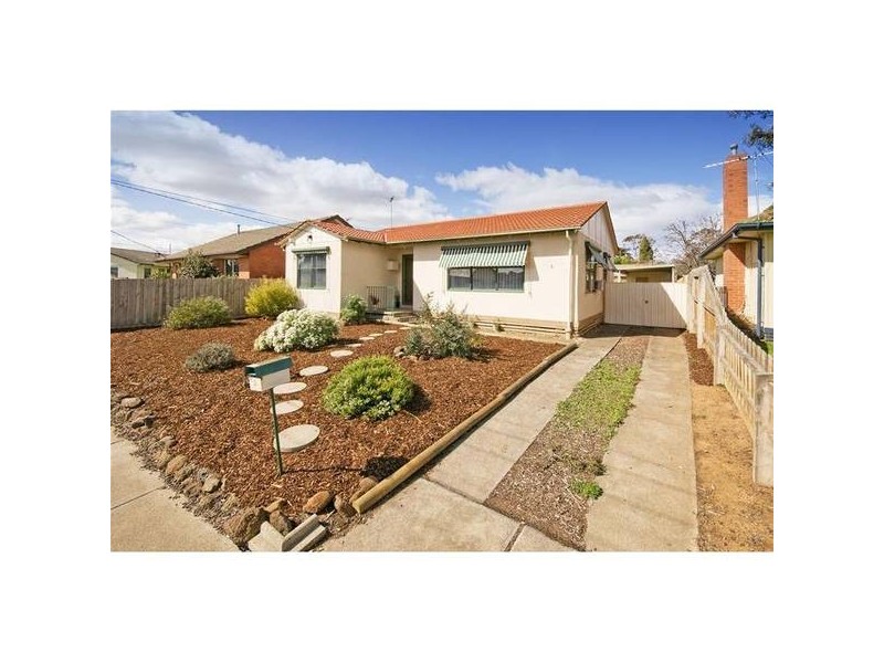 5 Gossamer Street, Werribee VIC 3030