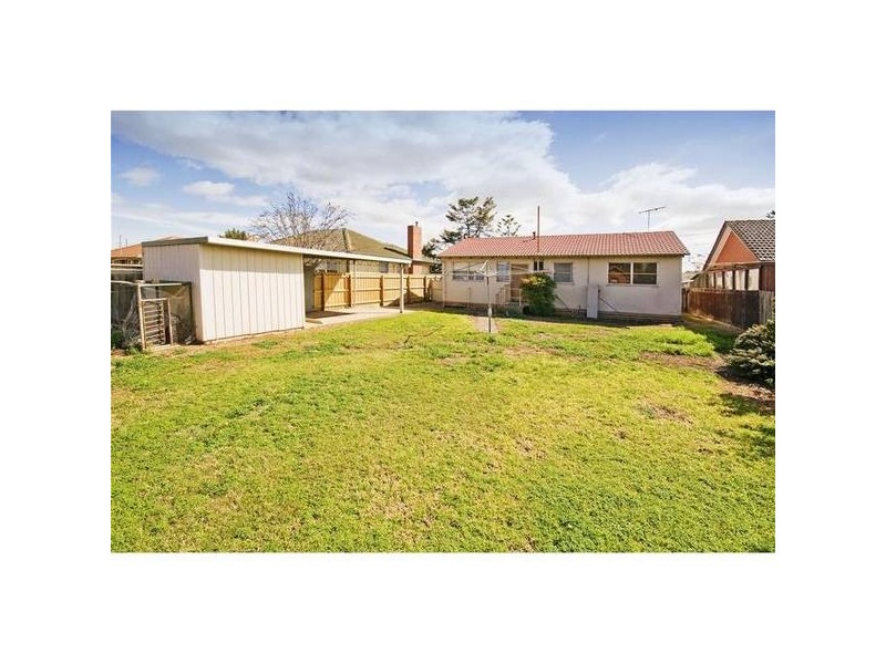 5 Gossamer Street, Werribee VIC 3030