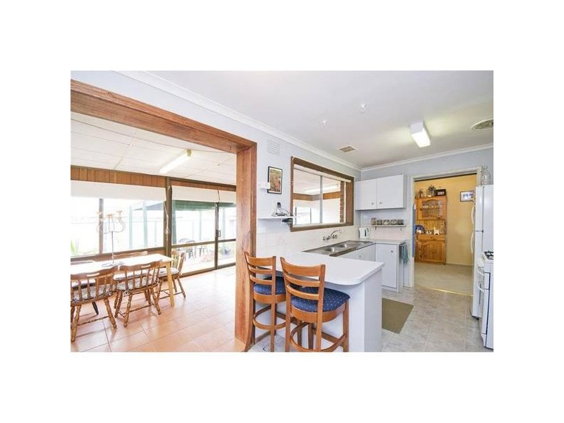 6 Milton Drive, Wyndham Vale VIC 3024