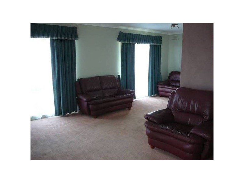 30 Huntingfield Drive, Hoppers Crossing VIC 3029