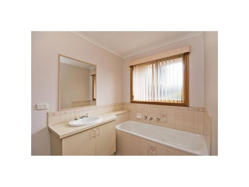 1/21 Church Street, Werribee VIC 3030