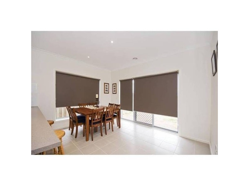 1/343 Hogans Road, Tarneit VIC 3029