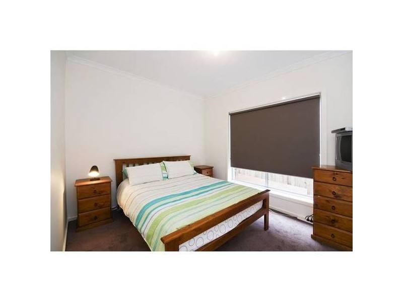 1/343 Hogans Road, Tarneit VIC 3029