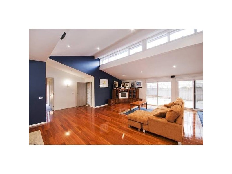 24 Lyall Drive, Werribee VIC 3030