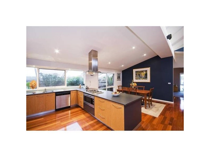 24 Lyall Drive, Werribee VIC 3030