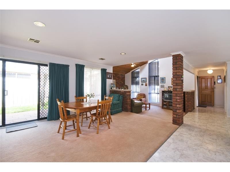 11 Weeden Drive, Werribee VIC 3030