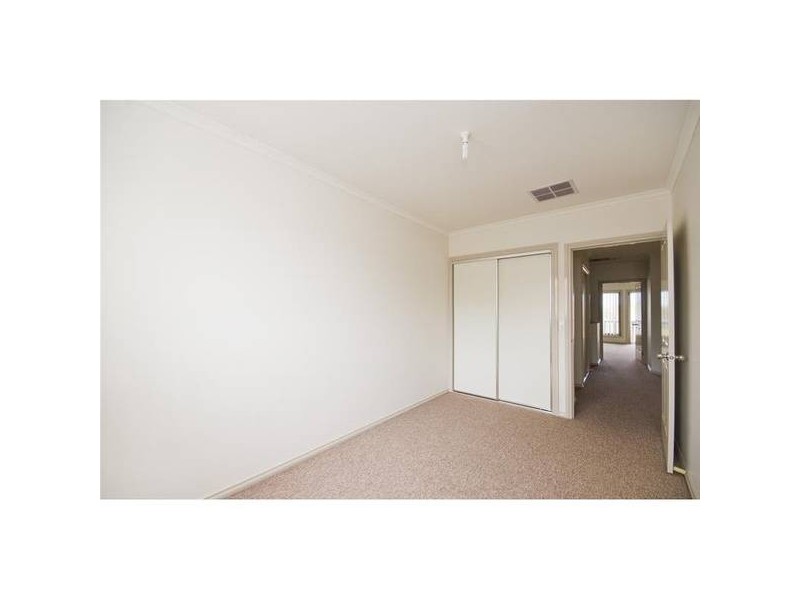 1/6-8 Salisbury Street, Werribee VIC 3030