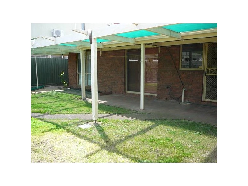13 Outlook Drive, Werribee VIC 3030