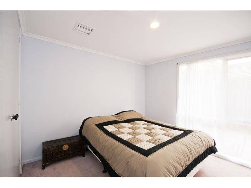 50 Bourke Crescent, Hoppers Crossing VIC 3029