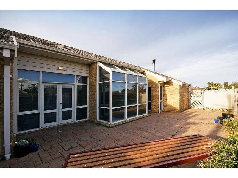 50 Bourke Crescent, Hoppers Crossing VIC 3029