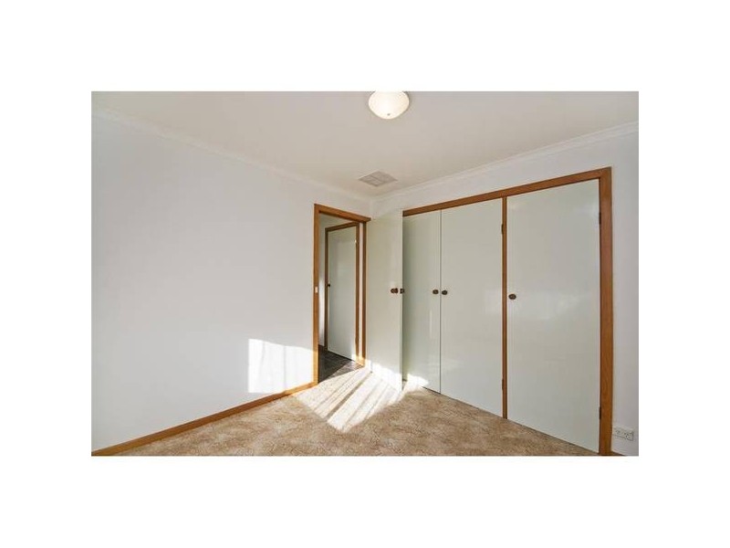 2/2 Kiely Avenue, Werribee VIC 3030