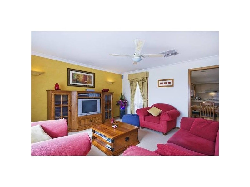 26 Dona Drive, Hoppers Crossing VIC 3029