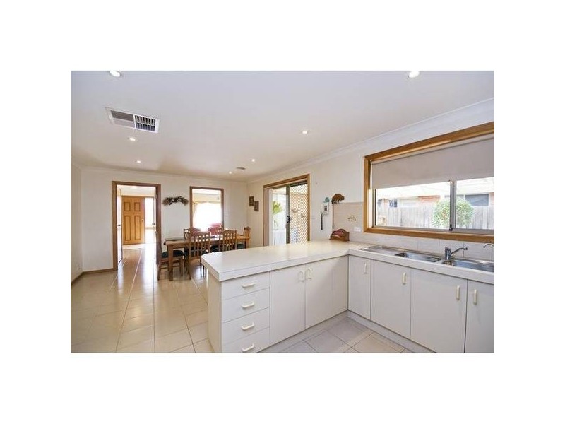 26 Dona Drive, Hoppers Crossing VIC 3029