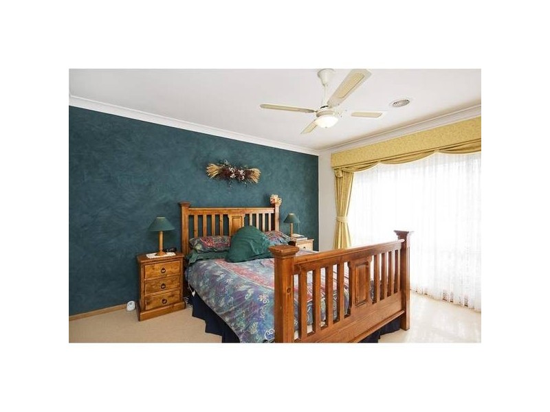 26 Dona Drive, Hoppers Crossing VIC 3029