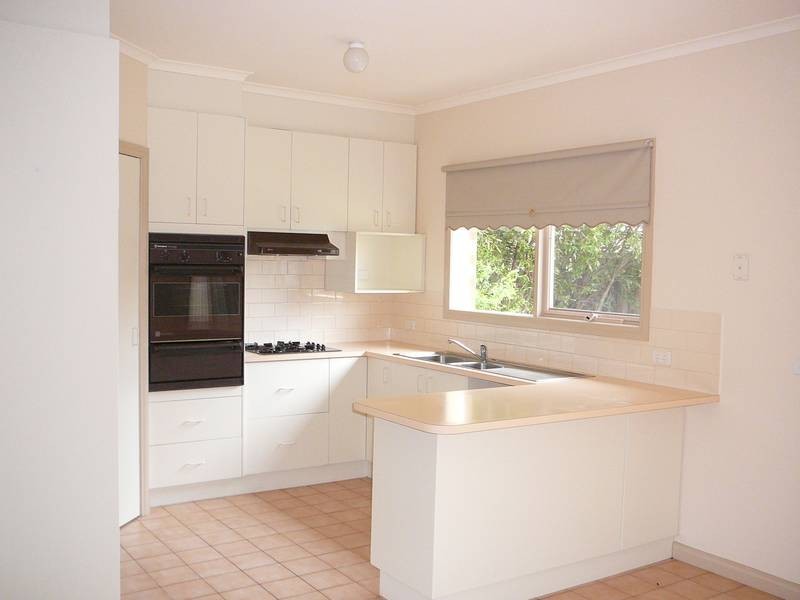 7 Rob Close, Hoppers Crossing VIC 3029