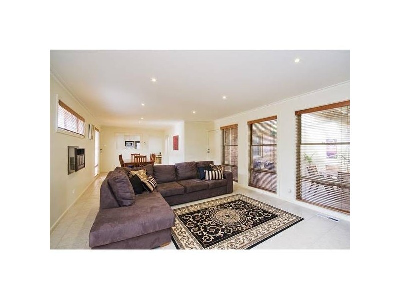 24 Geelong Road, Werribee VIC 3030