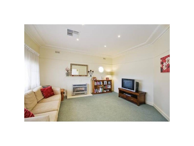 24 Geelong Road, Werribee VIC 3030