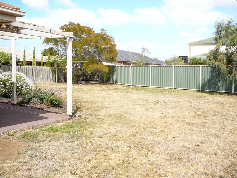 93 Dowling Avenue, Hoppers Crossing VIC 3029