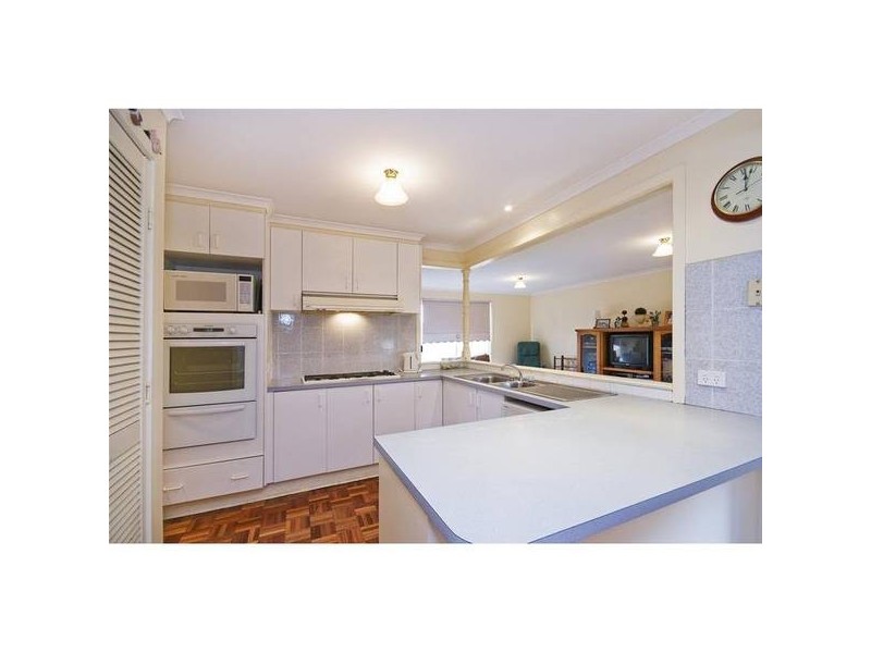 10 Flinders Crescent, Wyndham Vale VIC 3024