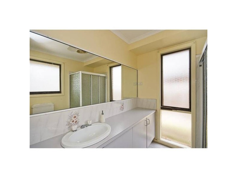 10 Flinders Crescent, Wyndham Vale VIC 3024