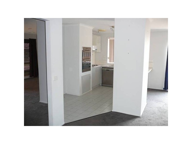 38 Hotham Crescent, Hoppers Crossing VIC 3029