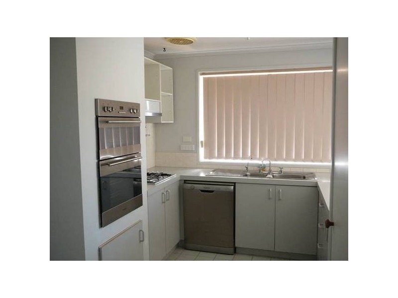 38 Hotham Crescent, Hoppers Crossing VIC 3029