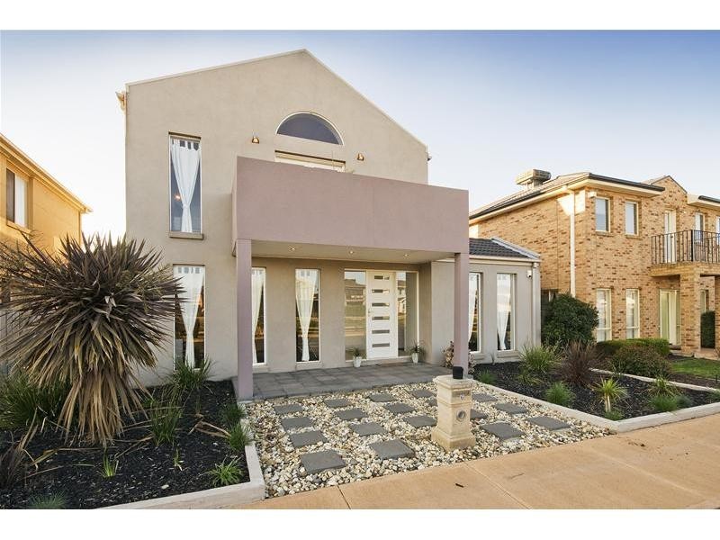 6 Grand Canal Boulevard, Point Cook VIC 3030