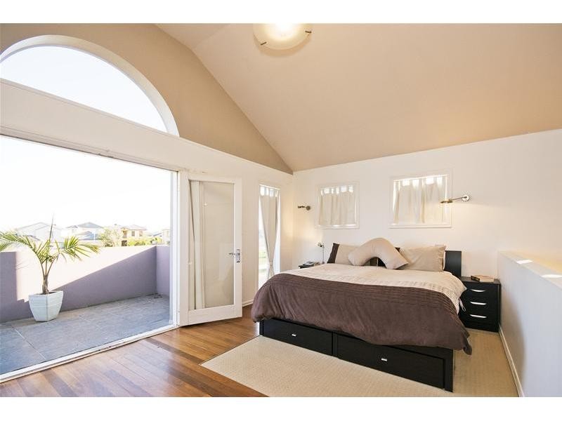 6 Grand Canal Boulevard, Point Cook VIC 3030