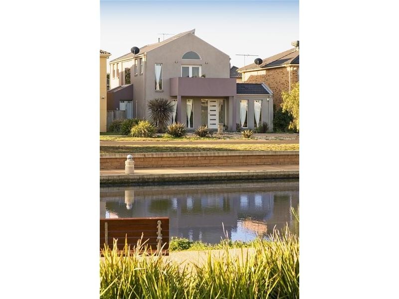 6 Grand Canal Boulevard, Point Cook VIC 3030