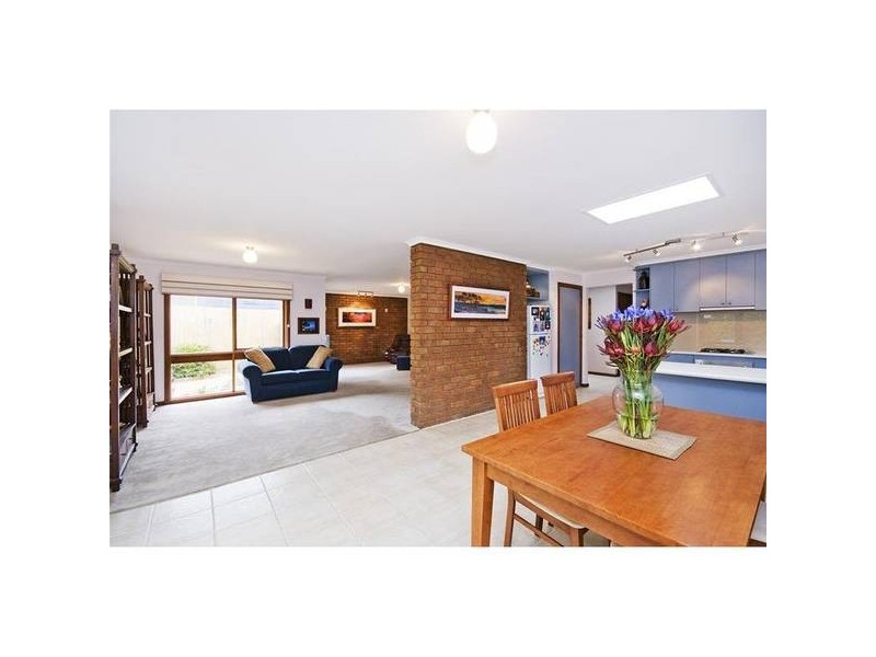 29 Manorvale Parade, Werribee VIC 3030