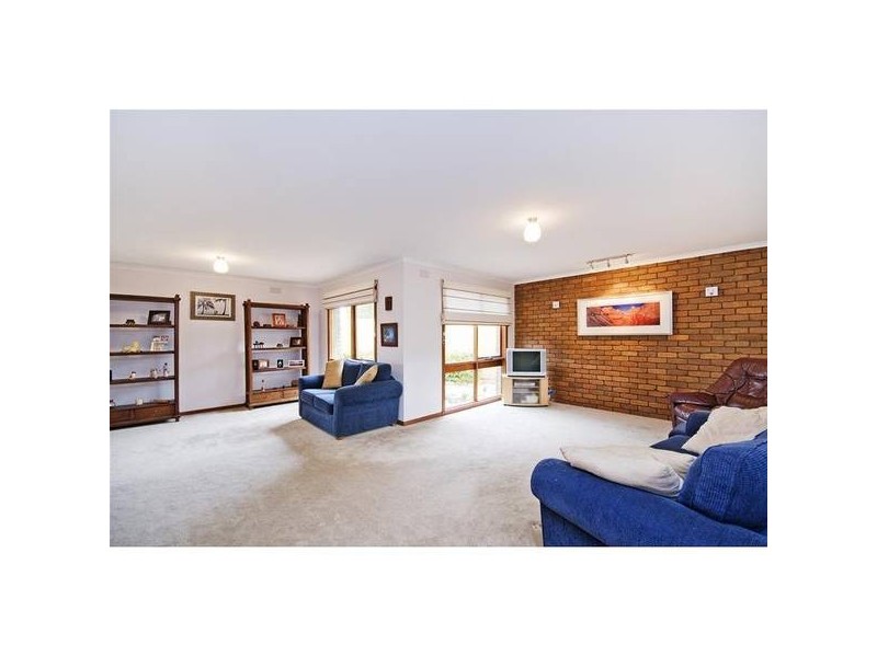 29 Manorvale Parade, Werribee VIC 3030