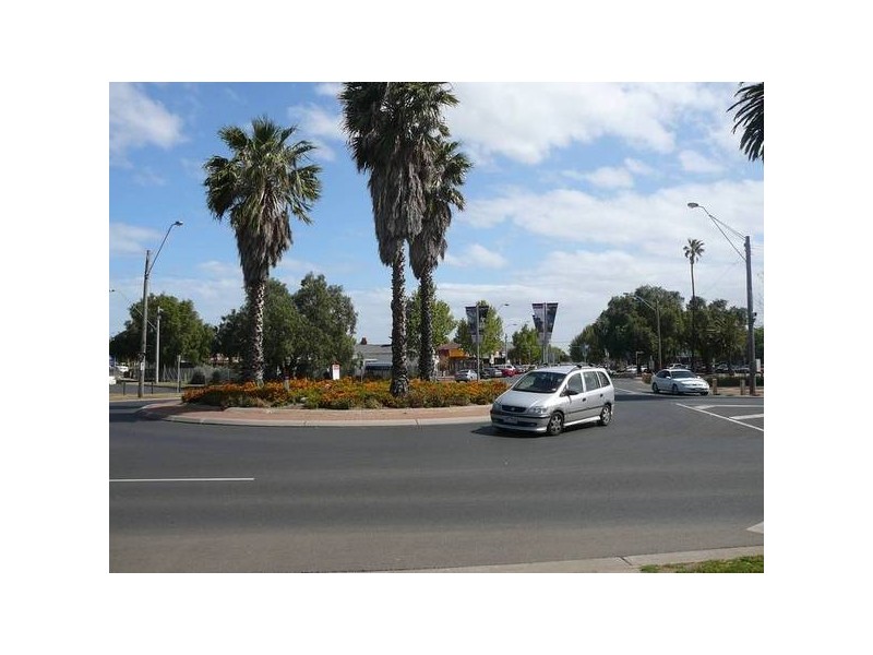 2/51 Cherry Street, Werribee VIC 3030