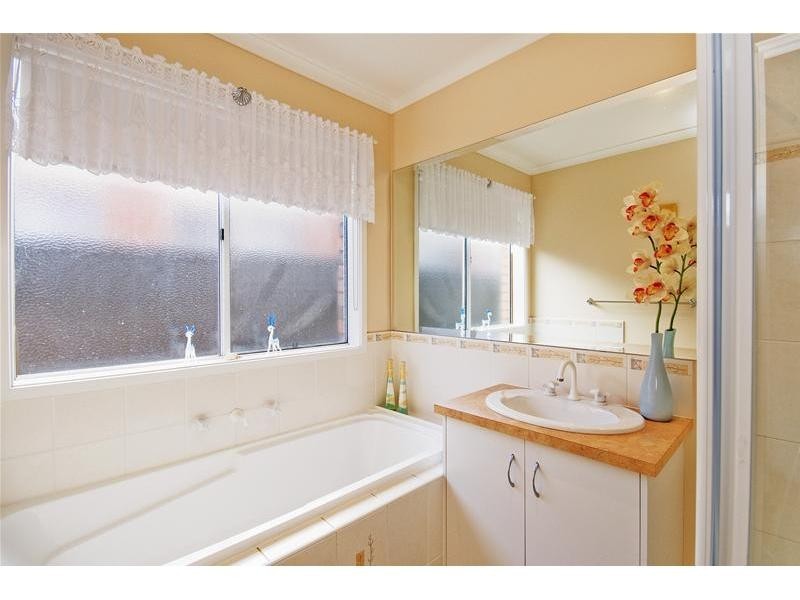 16 Silver Gum Street, Wyndham Vale VIC 3024