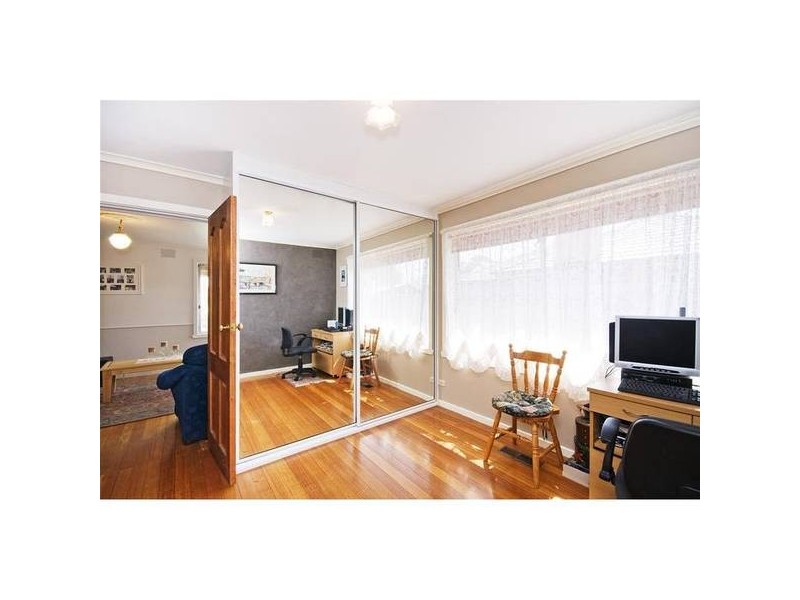 13 Elizabeth Avenue, Werribee VIC 3030