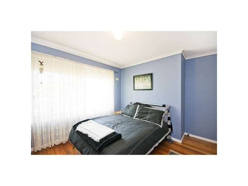 13 Elizabeth Avenue, Werribee VIC 3030