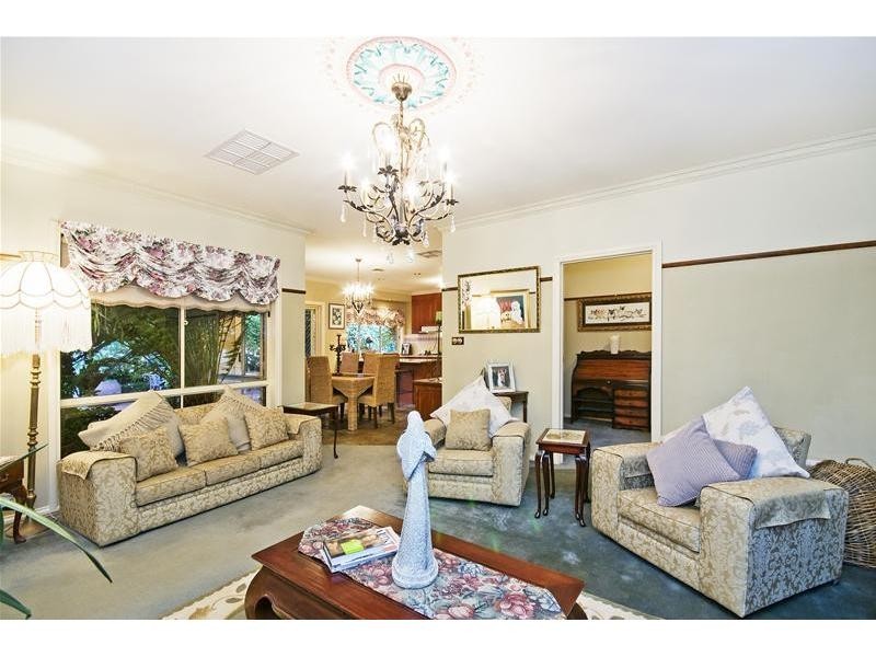 61 Wildflower Crescent, Hoppers Crossing VIC 3029