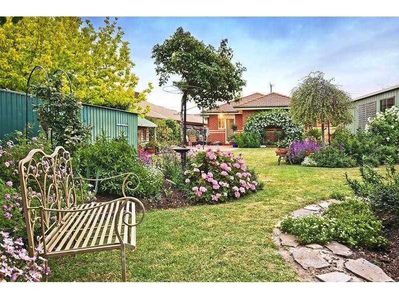 61 Wildflower Crescent, Hoppers Crossing VIC 3029