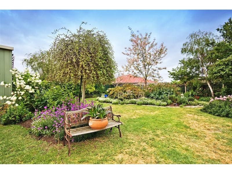 61 Wildflower Crescent, Hoppers Crossing VIC 3029