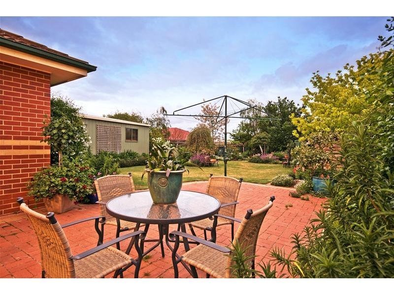 61 Wildflower Crescent, Hoppers Crossing VIC 3029