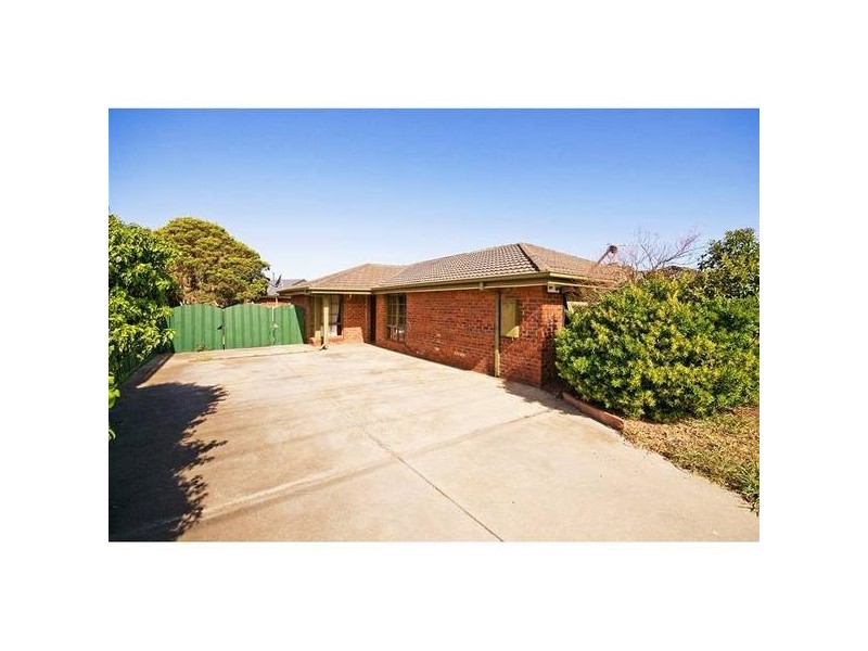 11 Mount Eagle Way, Wyndham Vale VIC 3024