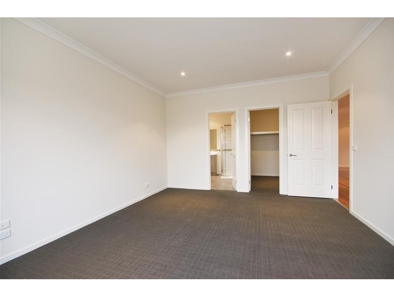 18 (Lot 48) Yankos Drive, Werribee VIC 3030