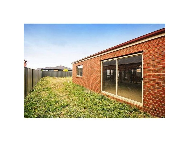 5 Mundi Crescent, Wyndham Vale VIC 3024