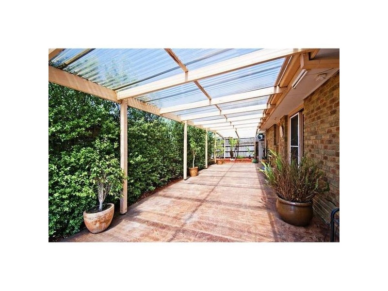 2 Carruthers Drive, Hoppers Crossing VIC 3029