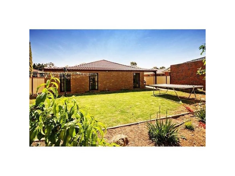 17 Woodville Park Drive, Hoppers Crossing VIC 3029