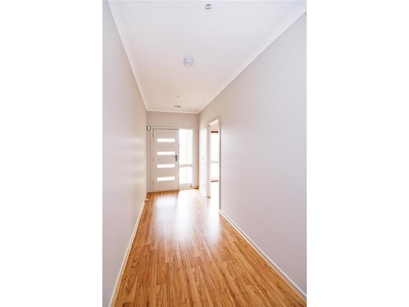 5 Lindrum Outlook, Tarneit VIC 3029