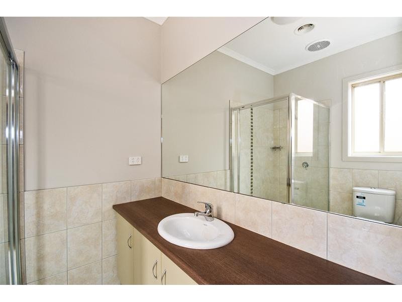 5 Lindrum Outlook, Tarneit VIC 3029