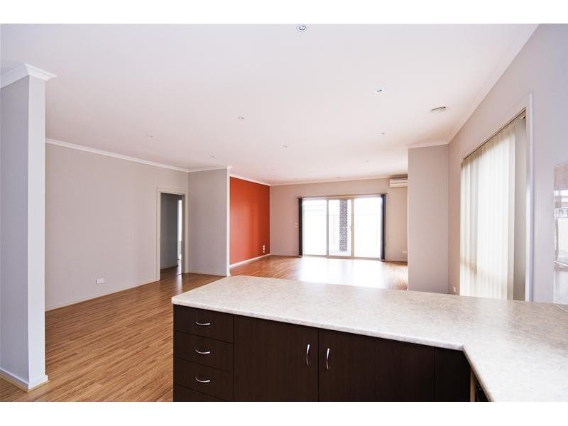 5 Lindrum Outlook, Tarneit VIC 3029
