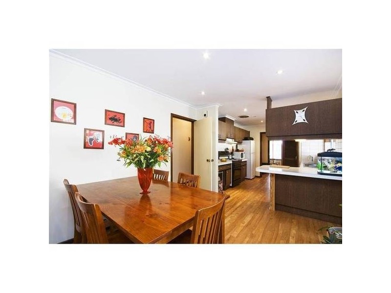 27 Sinns Avenue, Werribee VIC 3030