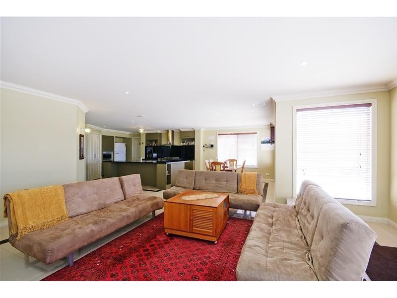 48 Baden Powell Drive, Tarneit VIC 3029